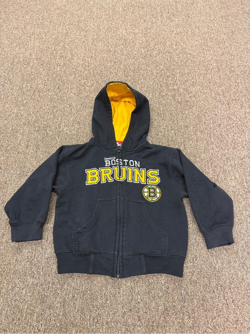Boys Boston Bruins Cotton Poly Blend Size 4t Hoodie ,Zip Up ,Embroidered Symbol